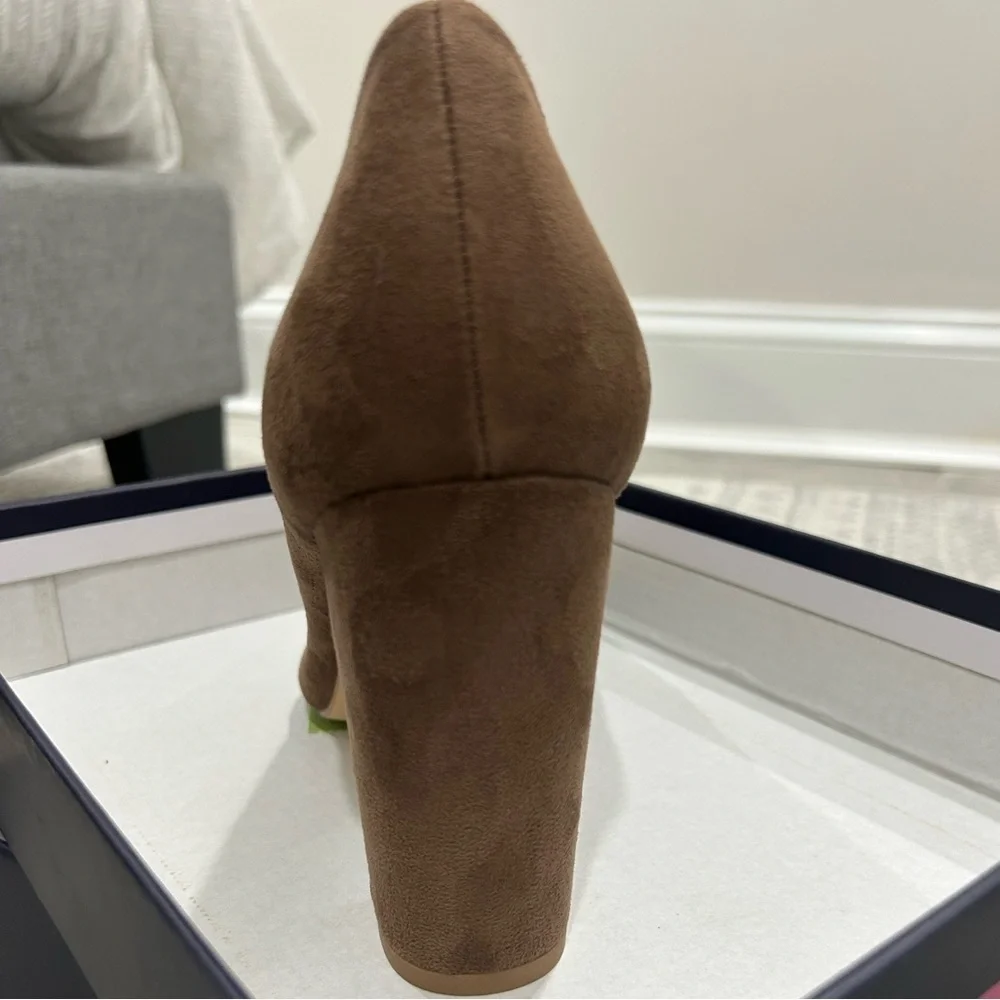 New In Box French Connection Pointed Toe Suede Heels